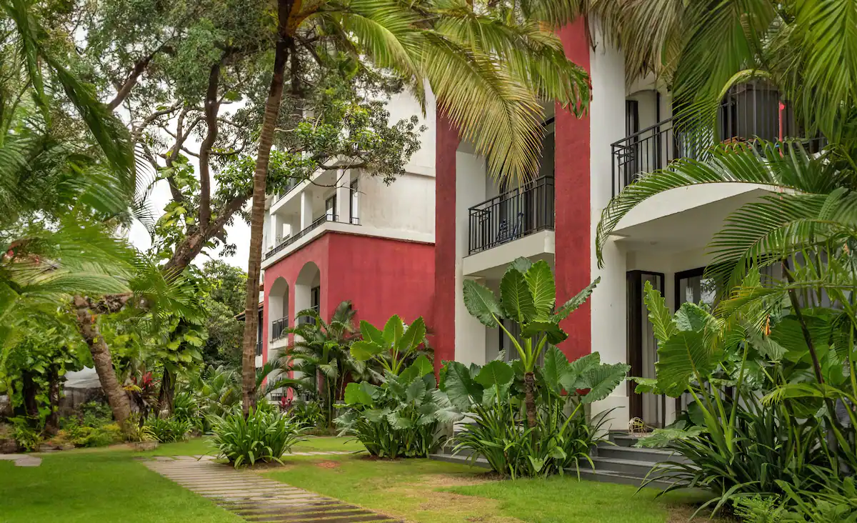 Alívio by Utopian Villas